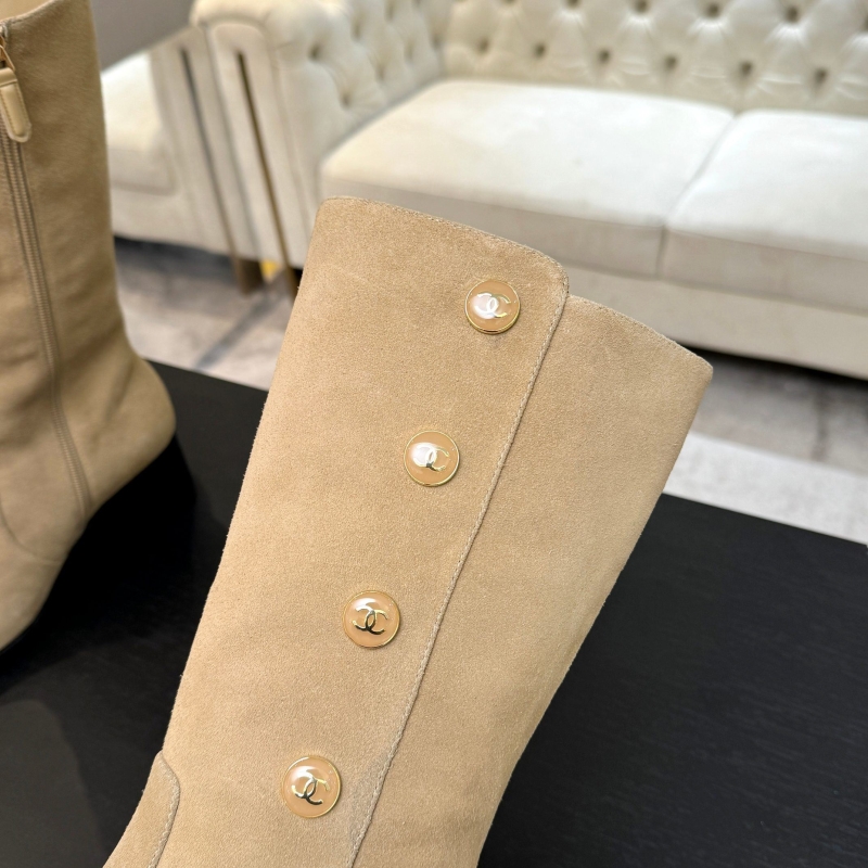 Ch**el boots
